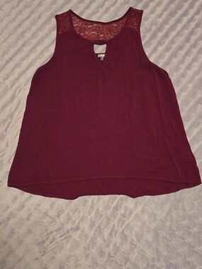 Charlotte Russe Sleeveless Lace Yoke Tank - Wine